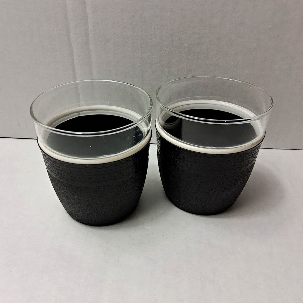 Nile crysto-o-therm 2pc Geometric Black Band Textured Sleeve Drinking Glasses